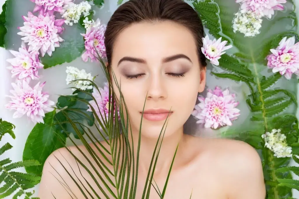 Ayurveda Beauty Therapy: The Natural Alternative to Modern Cosmetology