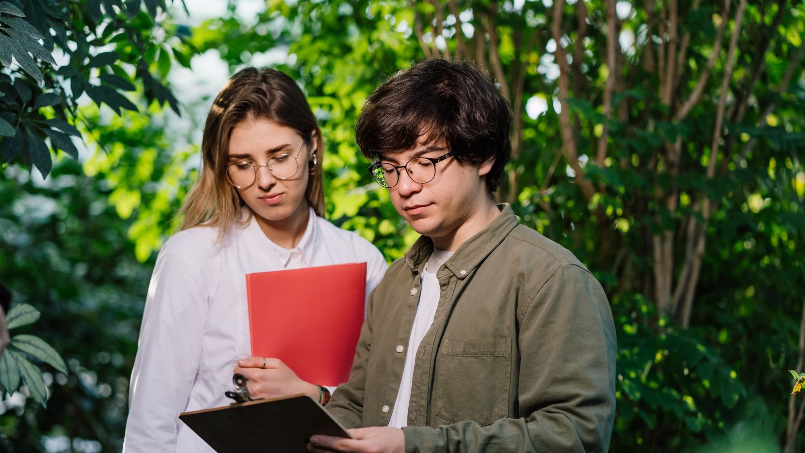 How Do Certified Ayurveda Courses Help Build Professional Confidence?