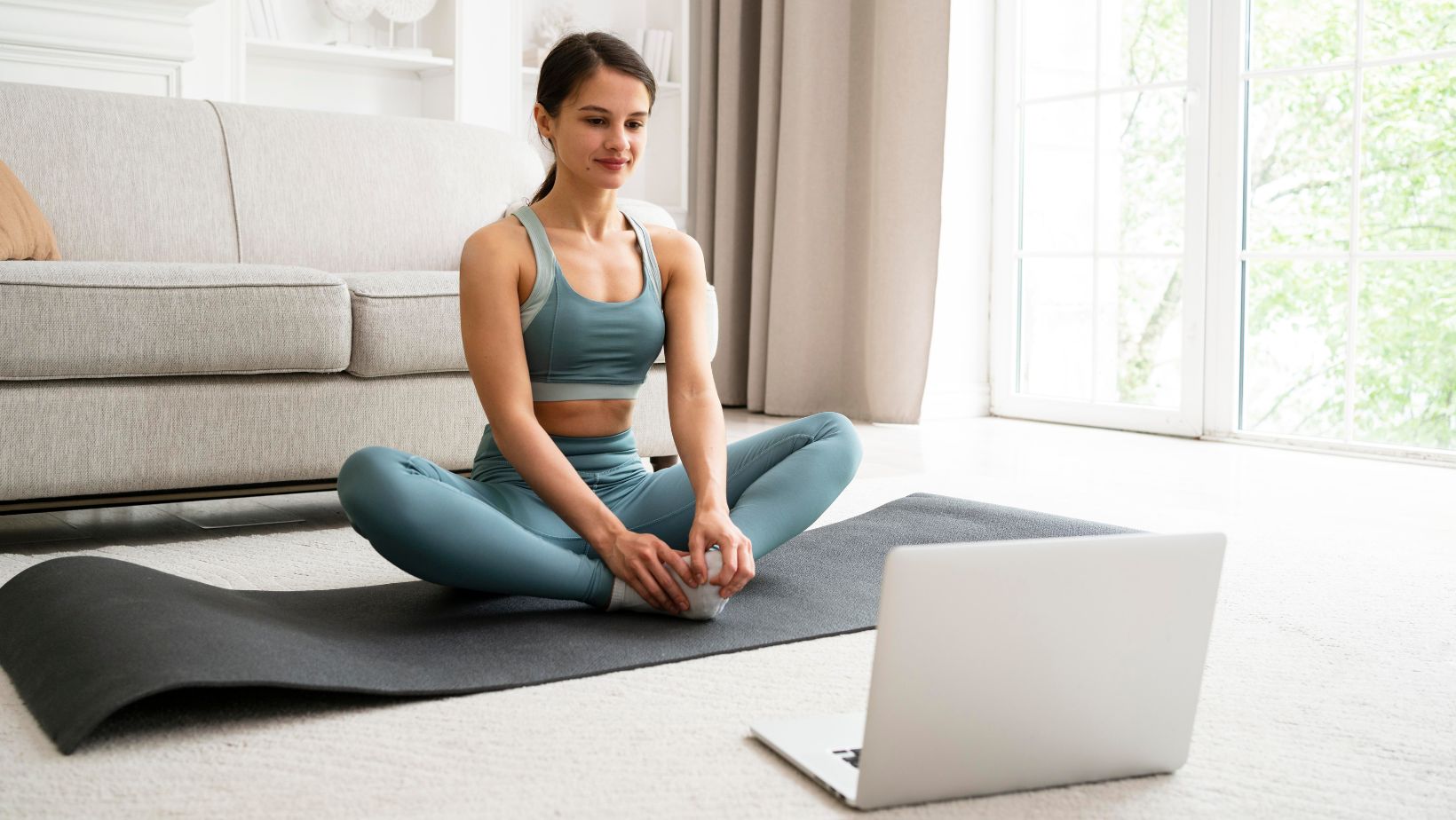 Is Online Yoga Teacher Training as Effective as In-Person Learning?