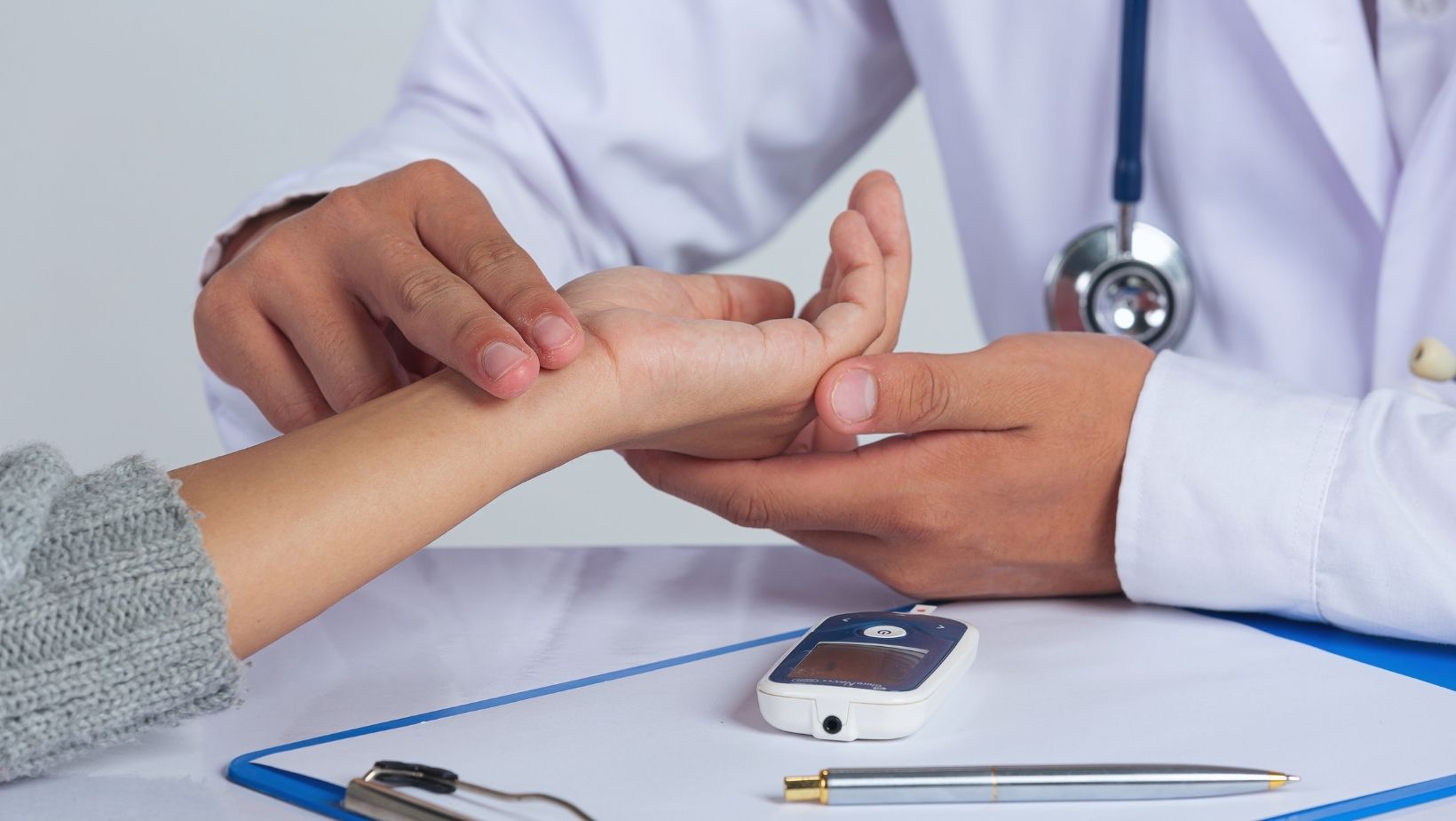 Pulse Diagnosis Course: A Practical Introduction to Nadi Pariksha